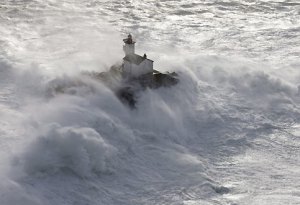 Non temere, parla e non tacere, finché ti sarà possibile!