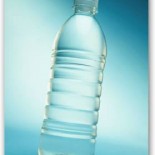 Una bottiglia d’acqua
