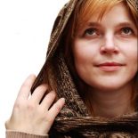La donna cristiana deve indossare un velo quando prega